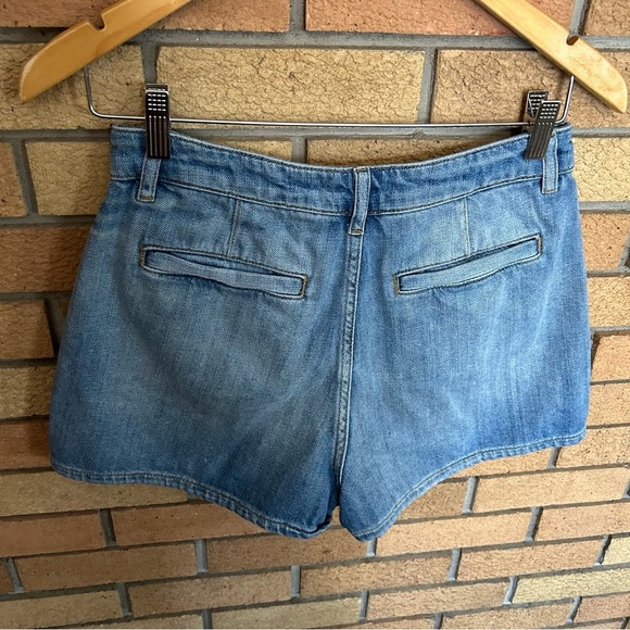 Reiss Lois Mid Rise Denim Shorts Front Pocket Light Wash Jean Women’s Size 10 - Picture 5 of 6